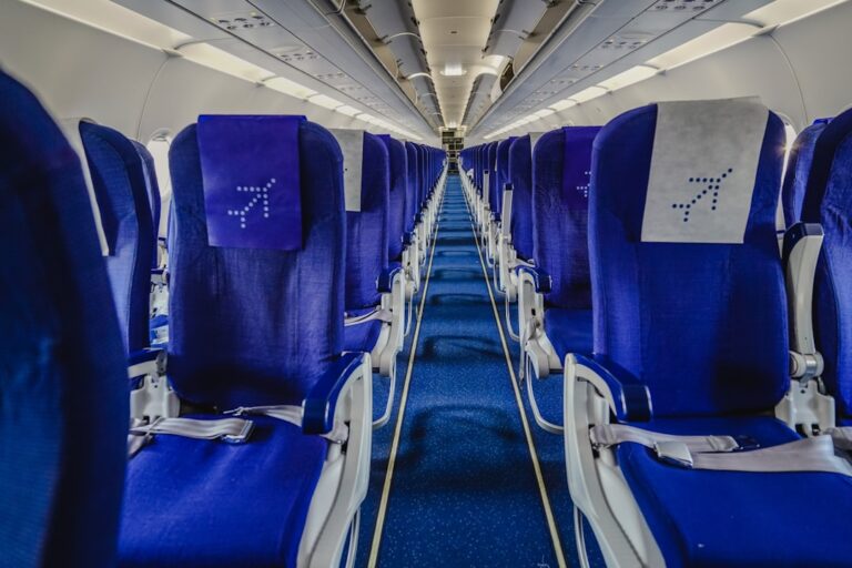 Must-Have Items for Comfortable Long-Distance Flights